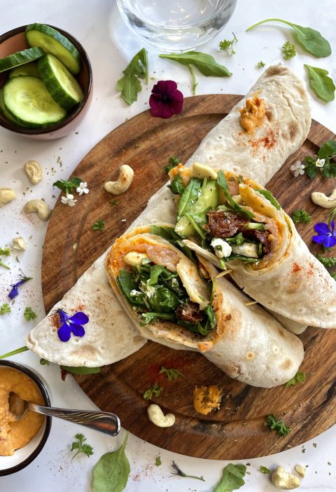 Naanbrood Met Warme Geitenkaas En Honingkip Recept Food Places